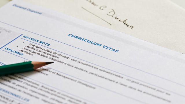 Emploi : l'orthographe une compétence centrale mais pas unique